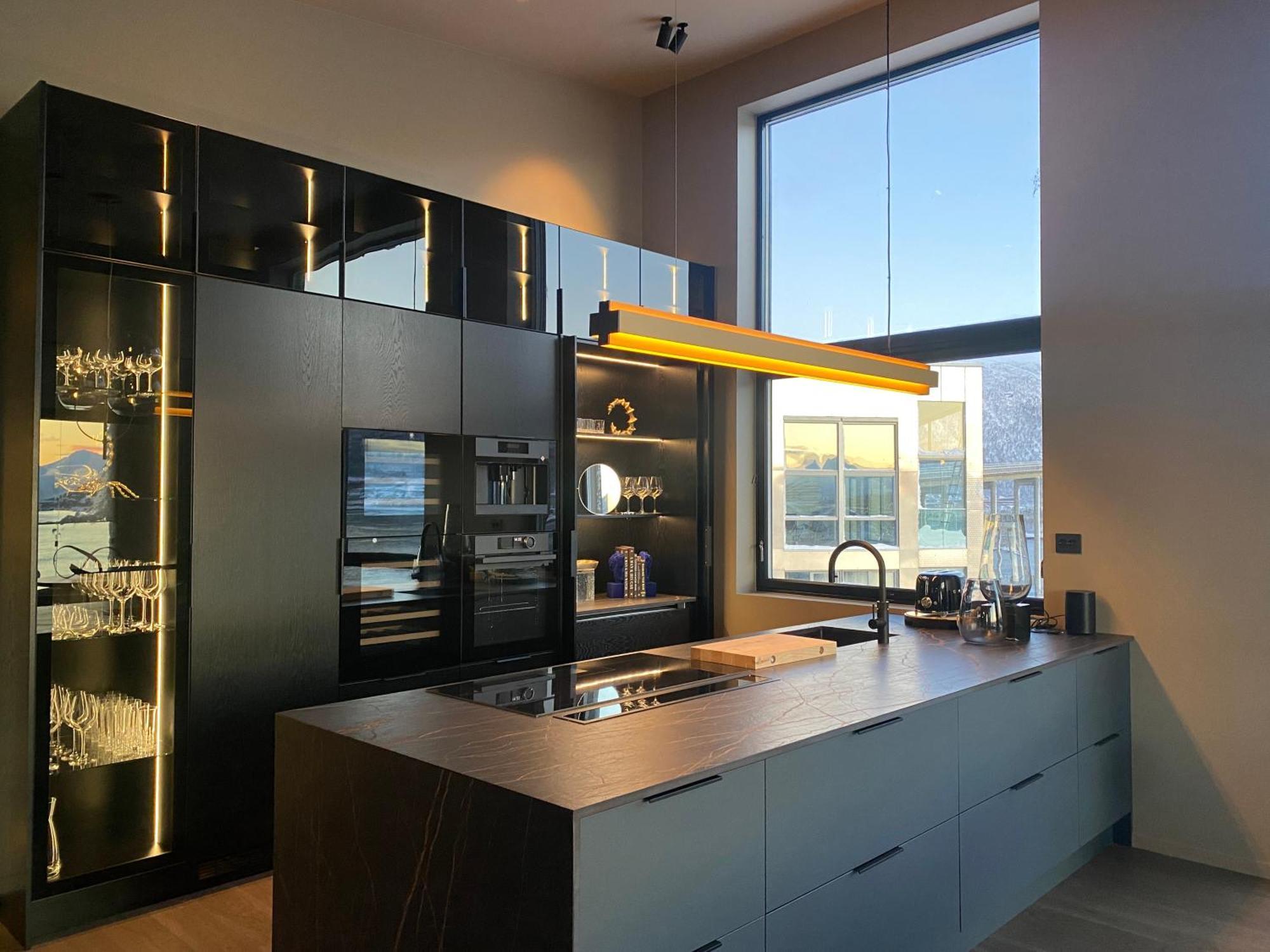 Vindlys Luxury Penthouse Apartment Tromso Exterior photo