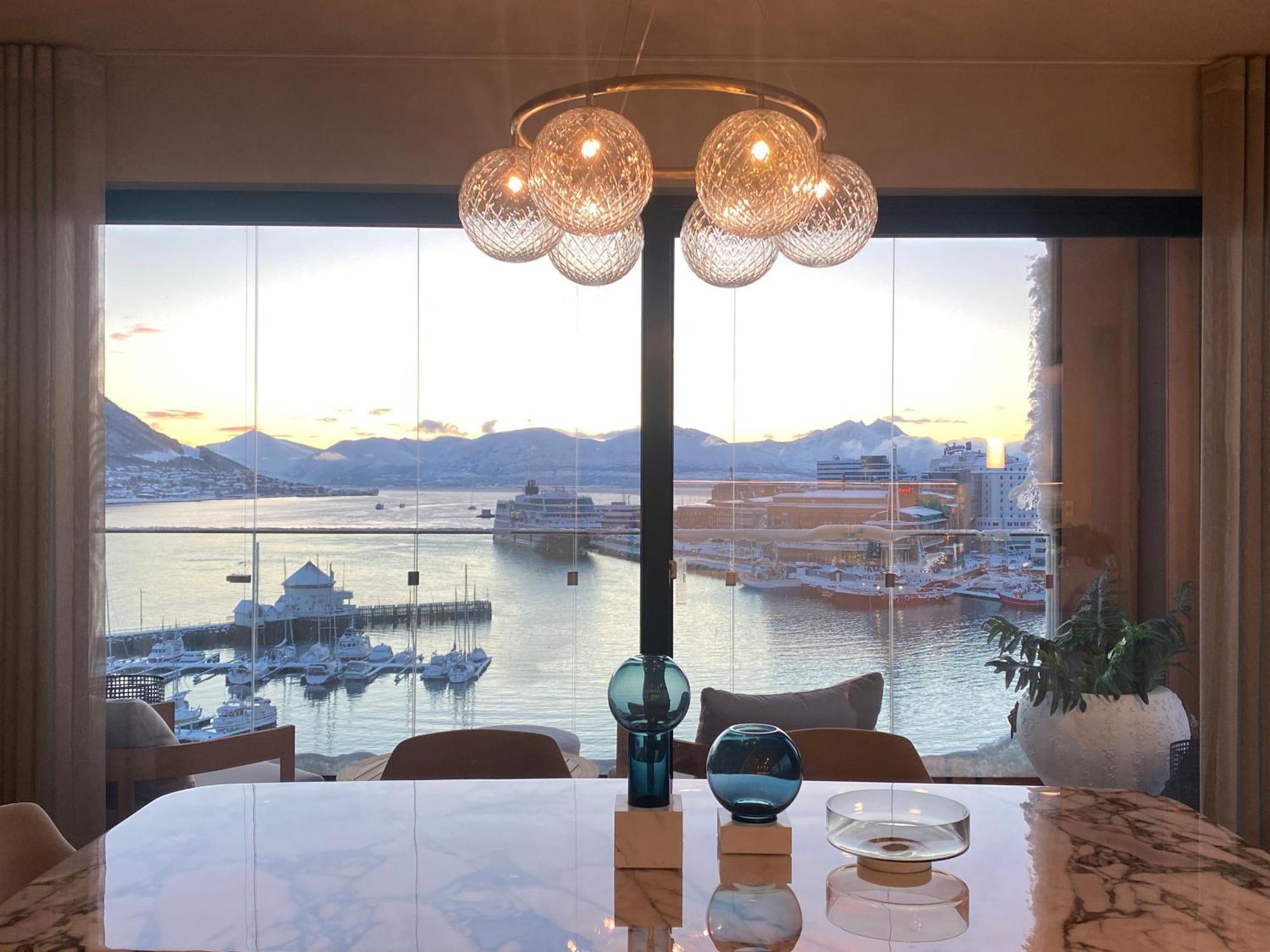 Vindlys Luxury Penthouse Apartment Tromso Exterior photo